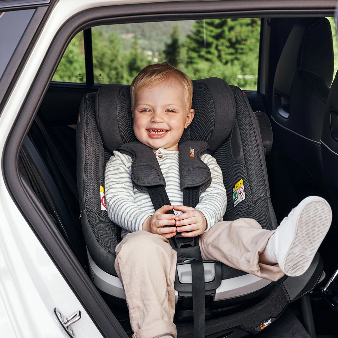 Forward Facing Infant Carrier When Can You Turn The Car Seat Around For Baby Best Extended Rear-Facing Car Seats UK Top Safety Picks For 2024