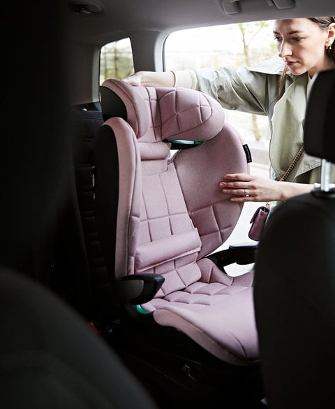 Child Car Seat Requirements & Guidelines in the UK