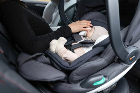 BeSafe BeSafe Go Beyond with Premature Baby Inlay - Car Seat