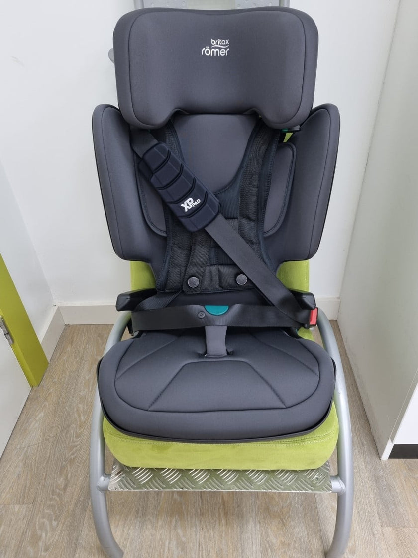 Harness with Britax Kidfix isize High Back Booster In Car