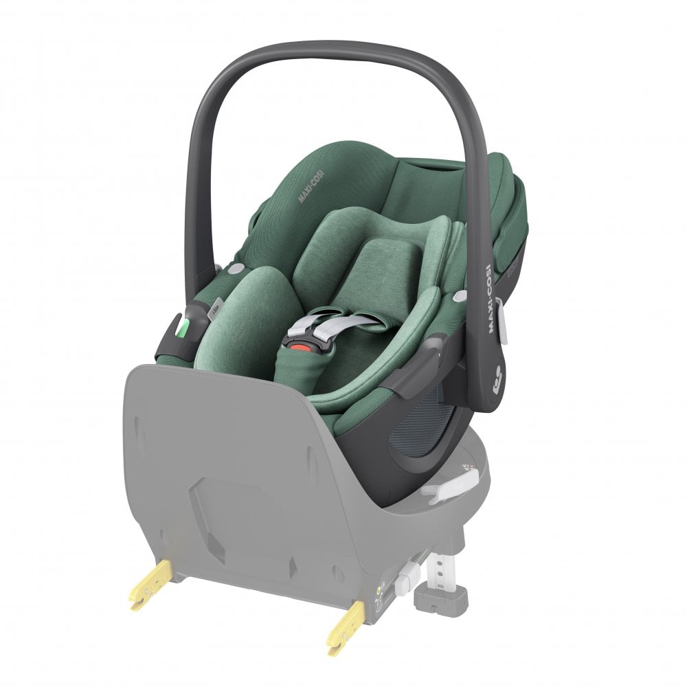 Maxi-Cosi Pebble 360 – In Car Safety Centre